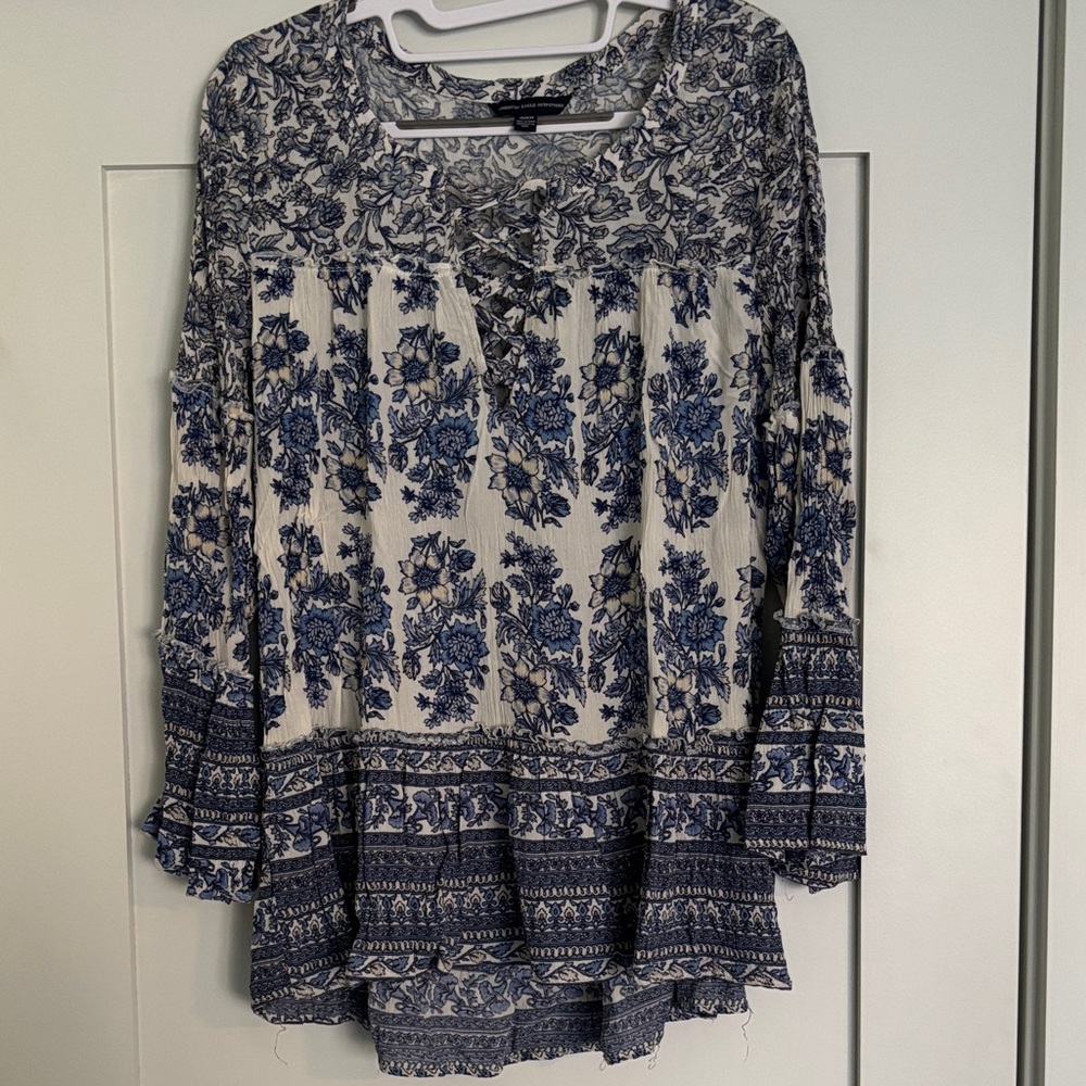 American Eagle Boho Bell Sleeve Top/ Blue Paisley